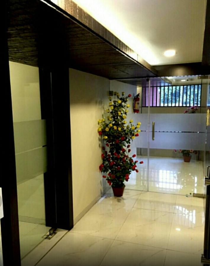 ואדודרה Hotel Crystal מראה חיצוני תמונה